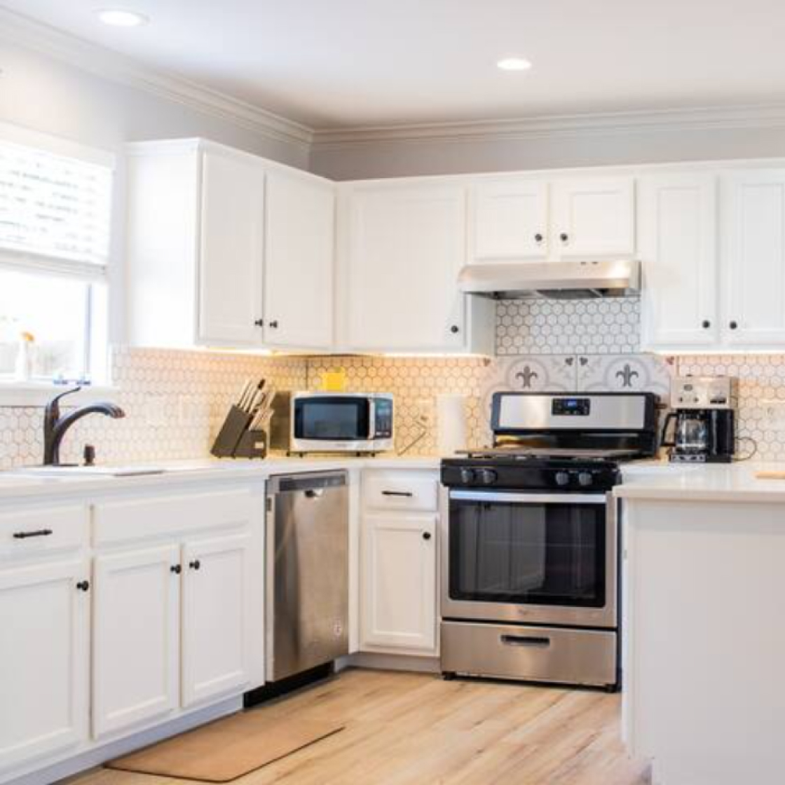 Modern-Staycation-home10